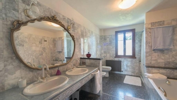 Bagno Padronale Villa Stefania